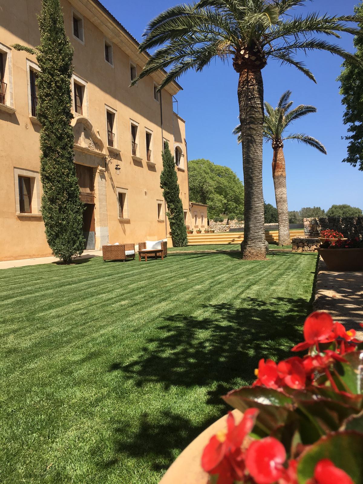 Diseño de jardín en Hotel Son Brull, Mallorca | Jardinería Bisanyes